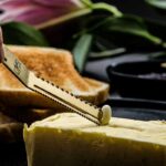 set-nozev-za-sir-maslo-zlati-glavna-800-min