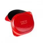 LAVA Lijevanoželjezna posuda za kruh, 24×27 cm – crvena